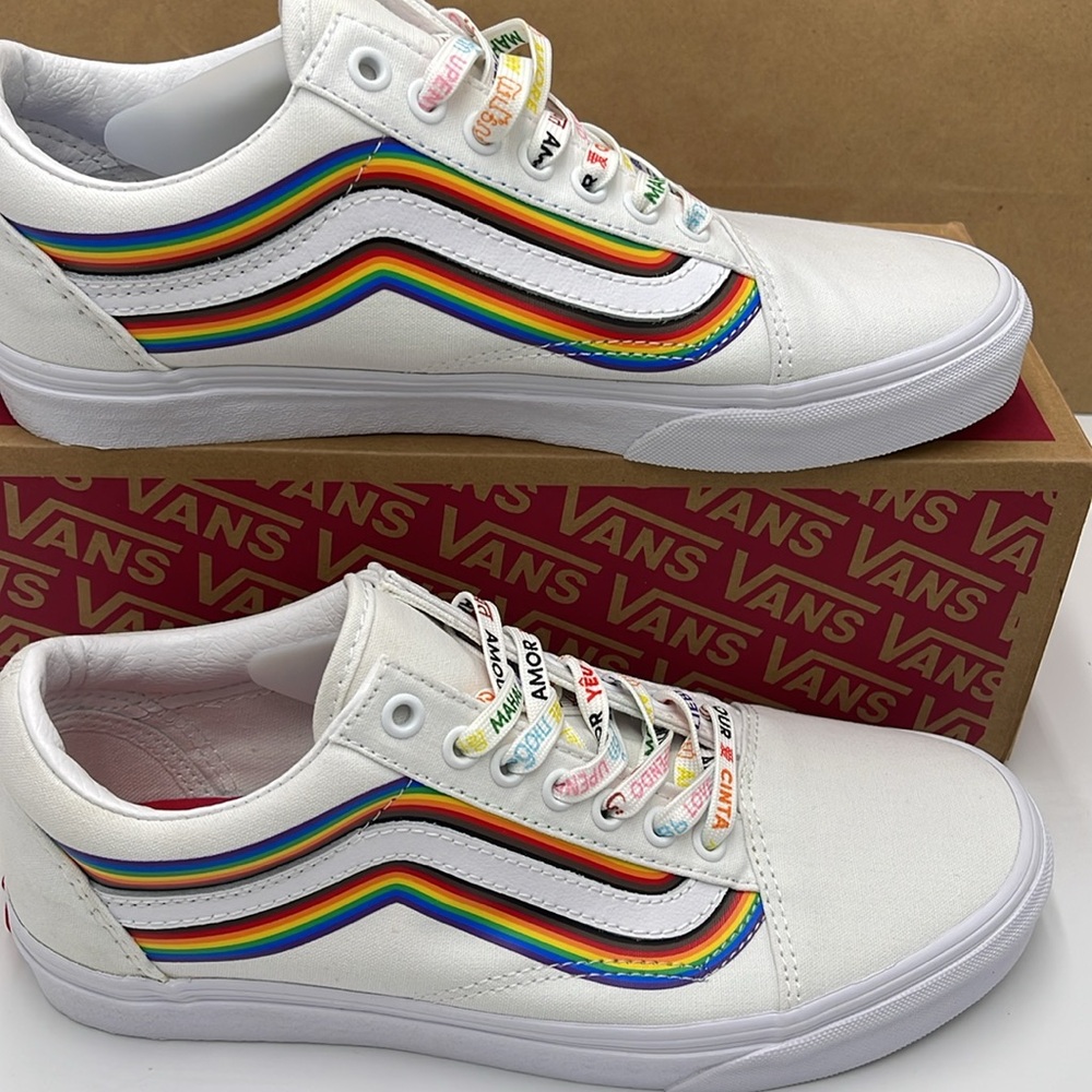 Vans WMNS White Sneakers with Rainbow Stripe Old Skool
(Pride) White/True White - Picture 3 of 16